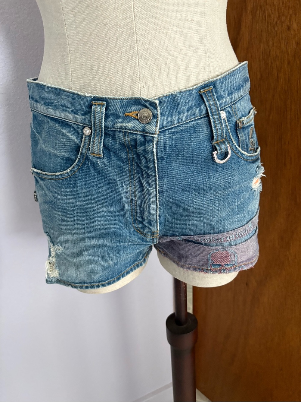 Mastermind Japan sz M Blue Distressed Denim Jeans Shorts Dreaming